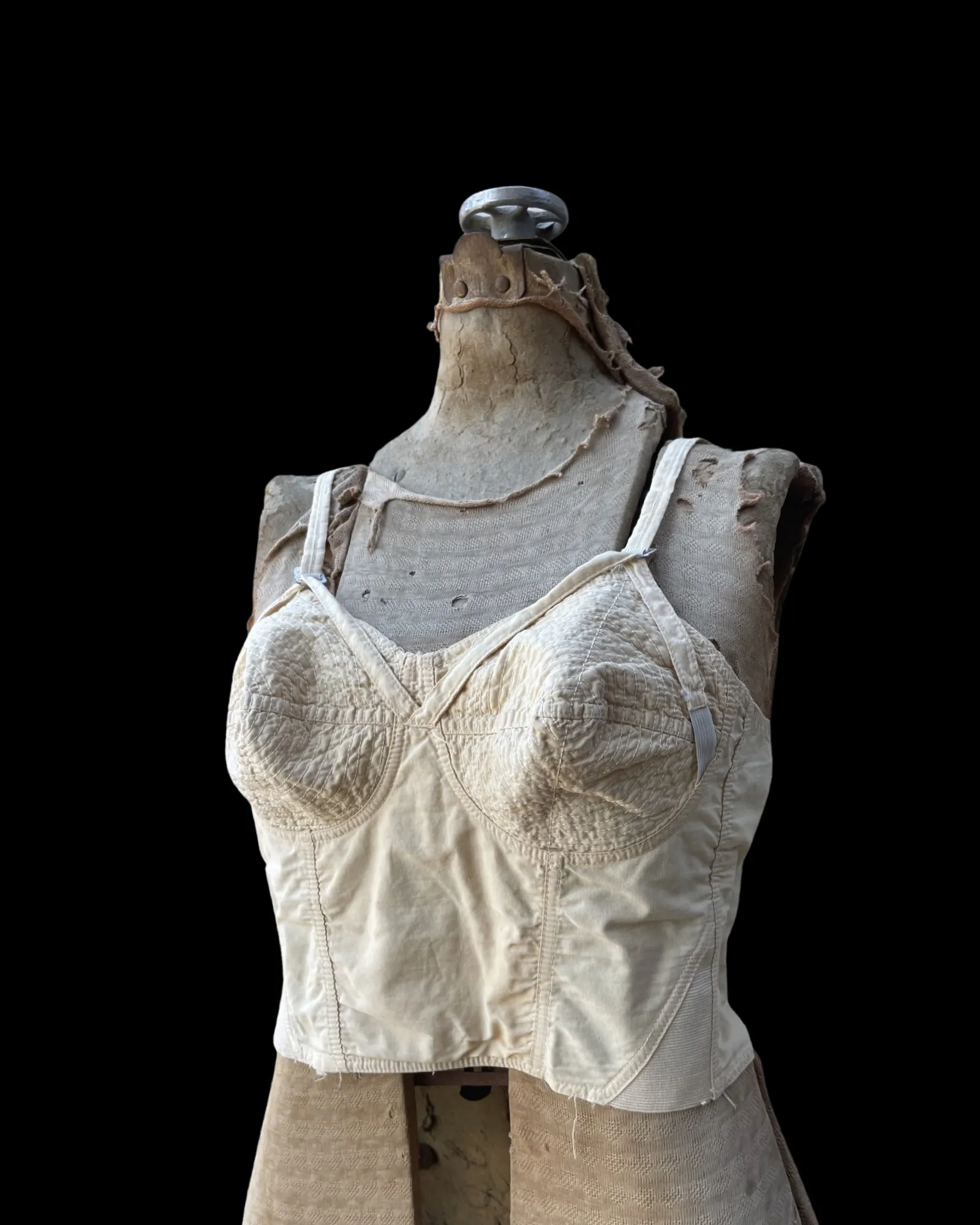 1950s Pale Peach Longline Bullet Bra