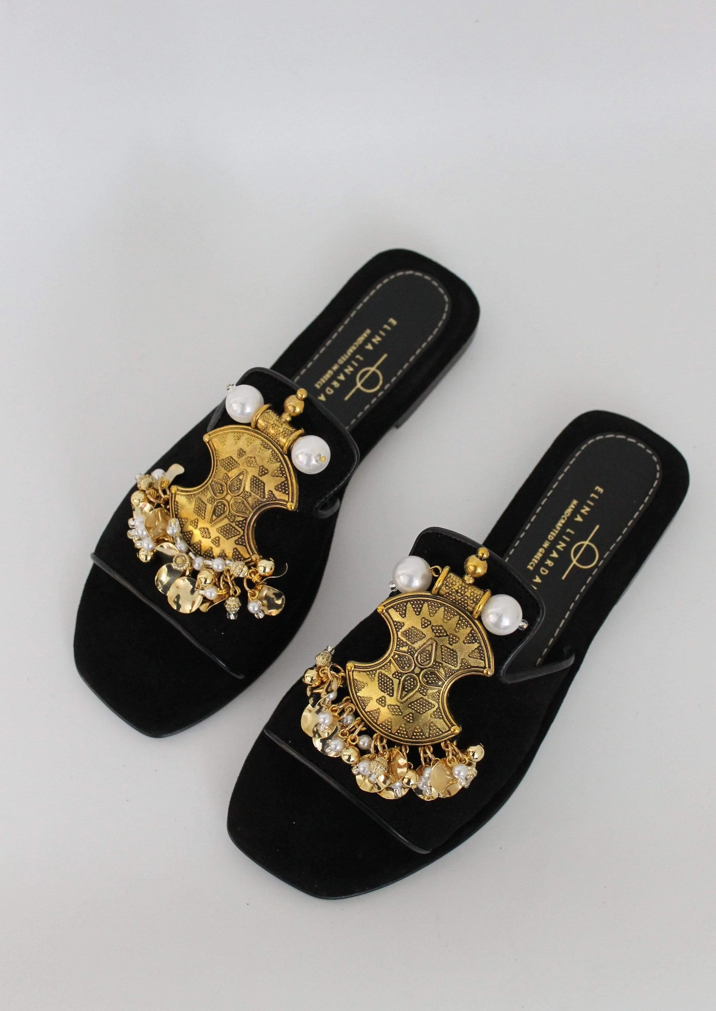Cleopatra Black