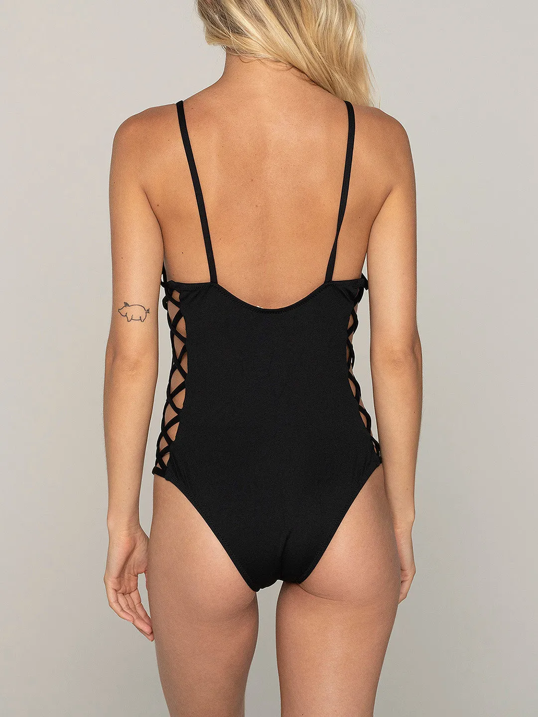 Cut-out One Piece - BLACK MAMBA