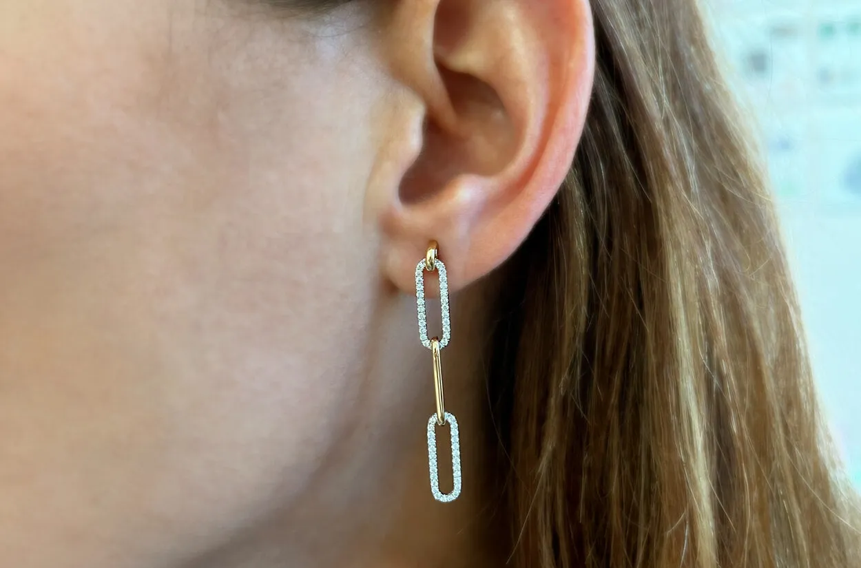 Earrings 18kt Yellow Gold Paper Clip & Diamonds Drops
