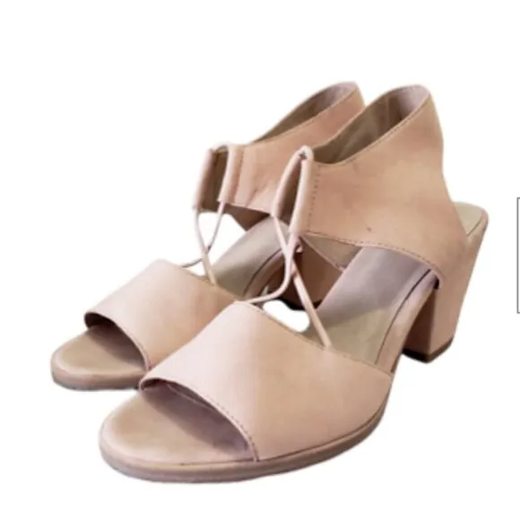 Eileen Fisher Doe Sandal In Blush Tumbled Nubuck Leather