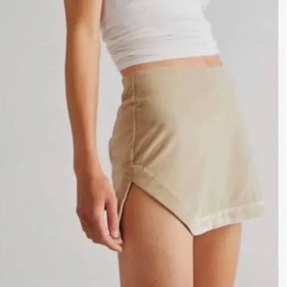 Free People FP Annalise Velvet Mini Skirt Oat Velour Slit 6 Medium