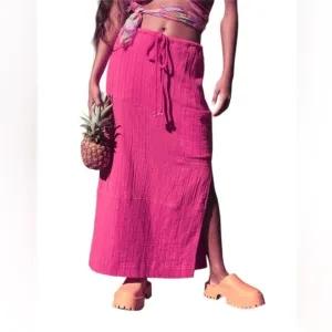 Free People In The Spotlight Skirt in Fuchsia
