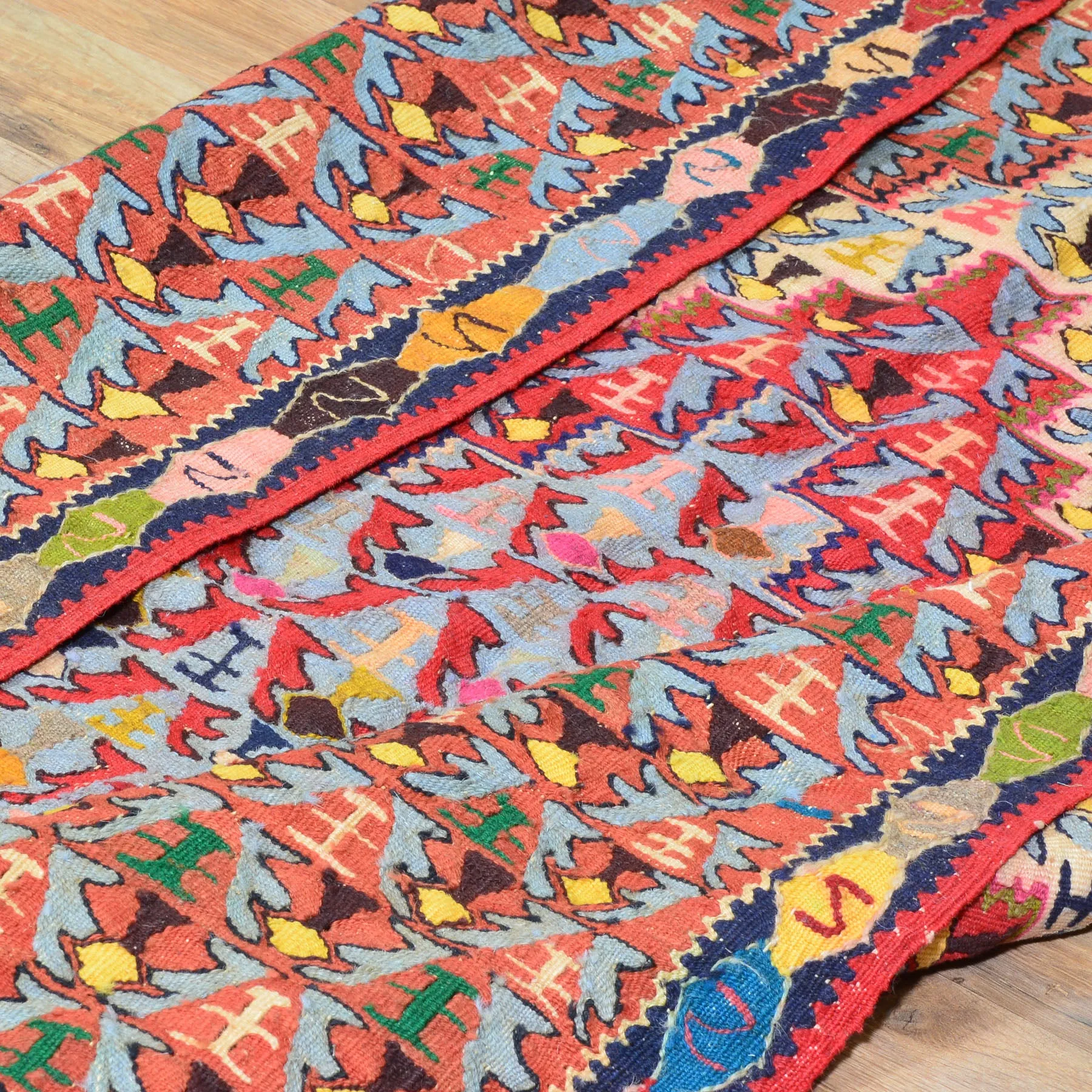 Hand-Woven Persian Sennah Kilim Geometric Design Wool Rug (Size 3.11 X 4.11) Cwral-7722