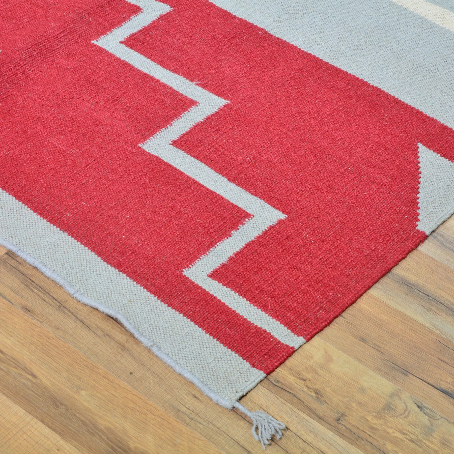 Hand-Woven Reversible Southwestern Design Handmade Wool Kilim (Size 8.7 X 10.0) Cwral-10308
