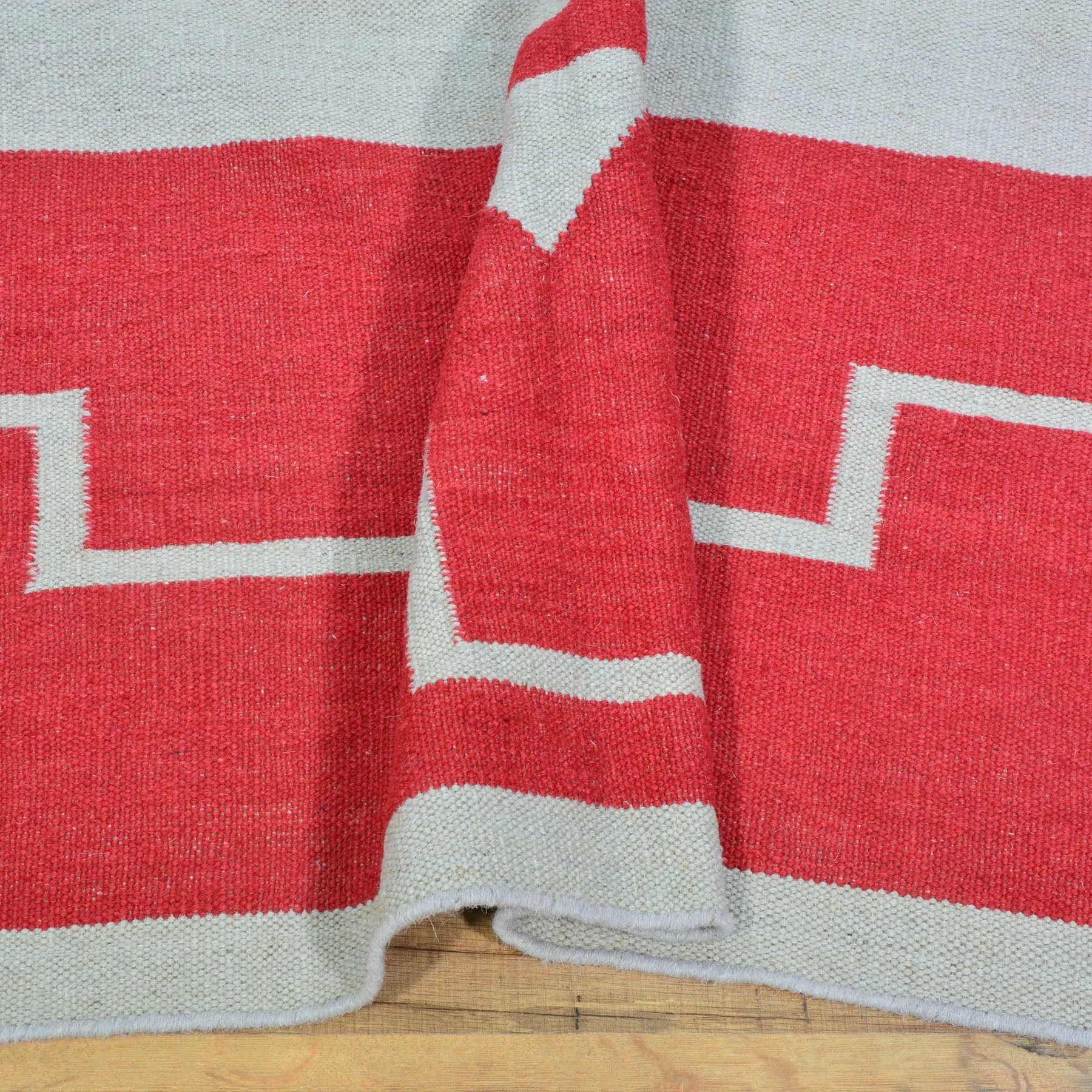 Hand-Woven Reversible Southwestern Design Handmade Wool Kilim (Size 8.7 X 10.0) Cwral-10308