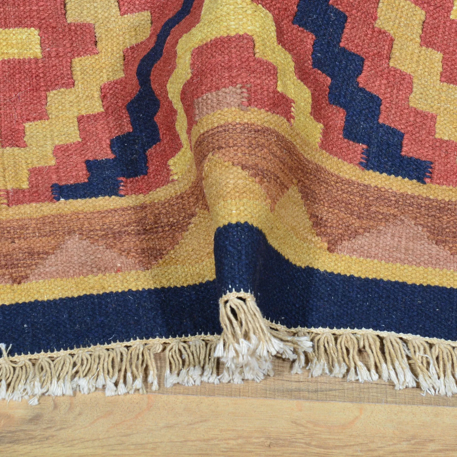 Hand-Woven Southwestern Design Handmade 100% Wool Rug (Size 2.7 X 11.3) Cwral-5082