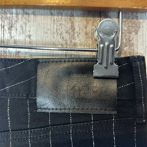 KARL LAGERFELD PARIS Women's Mid Rise Slim Leg Metallic-Stripe Jeans Sz 10