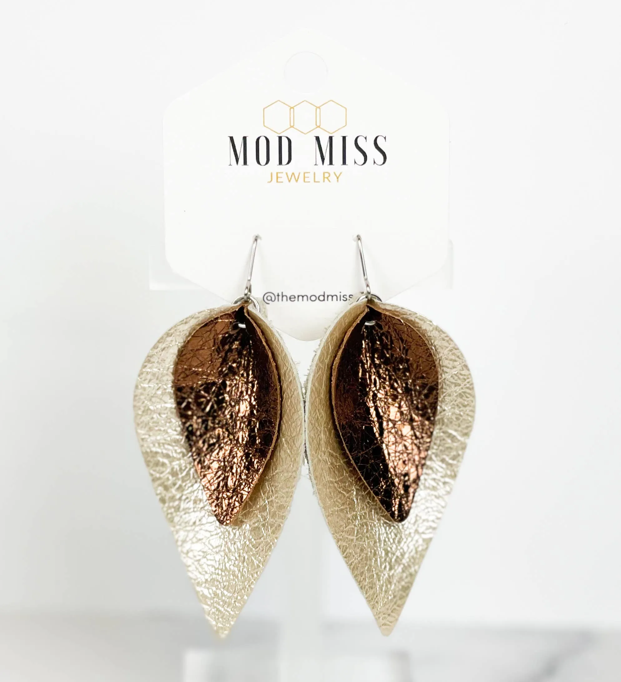 Leather Stacked Petal Earring "MetPearl MetBrown": Metallic Pearl on Metallic Brown