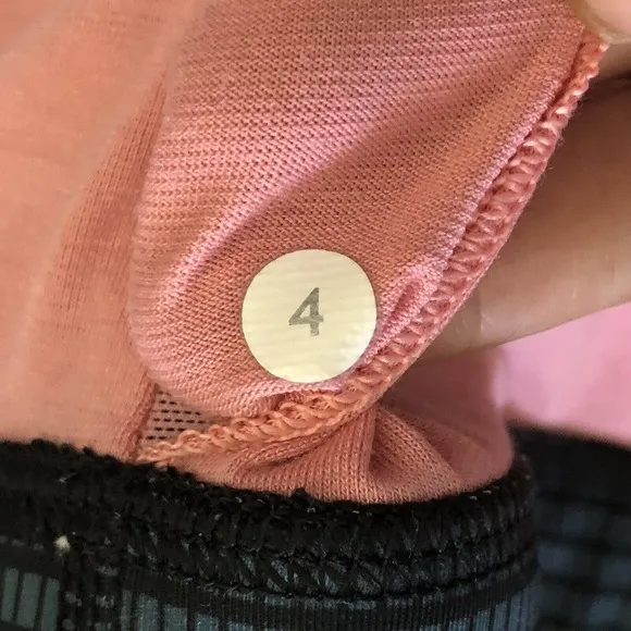 Lululemon Double Gradient Yum Yum Pink Alberta Lake Black Strappy Energy Bra 4
