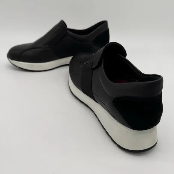 Munro Laurel Black Leather Slip On Sneaker Size 7.5 N
