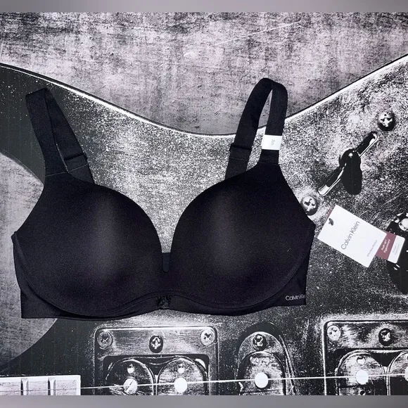 NWT Calvin Klein Bra