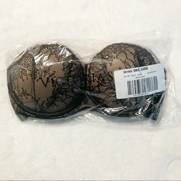 NWT VERY SEXY Strapless Bra Black