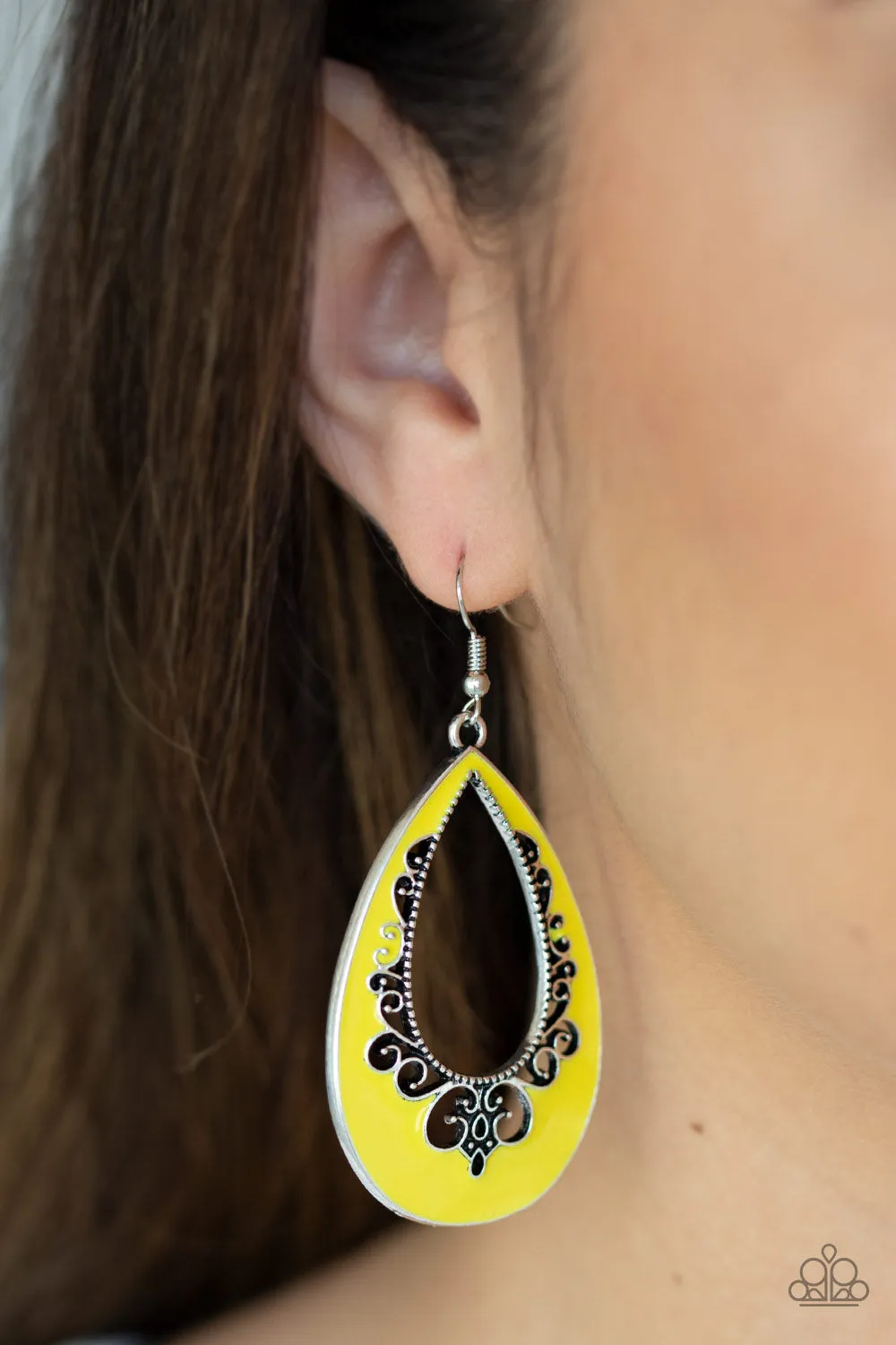 Paparazzi - Compliments to the CHIC - Yellow Earring