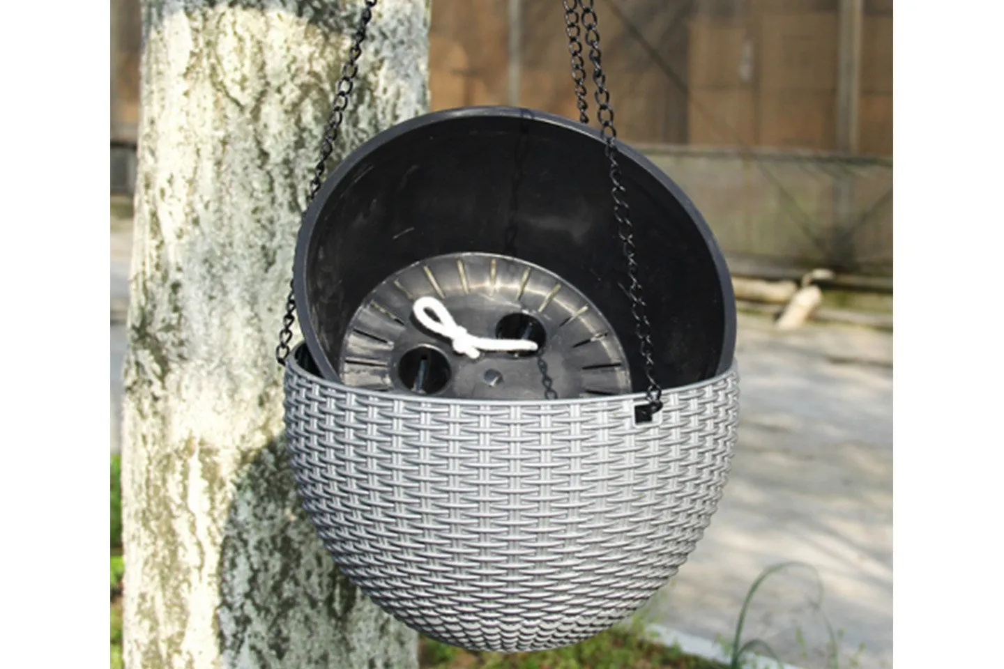 Plastic Self Watering Hanging Planter Basket Garden Flower Plant Hanger for Indoor Outdoor Use