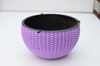 Plastic Self Watering Hanging Planter Basket Garden Flower Plant Hanger for Indoor Outdoor Use