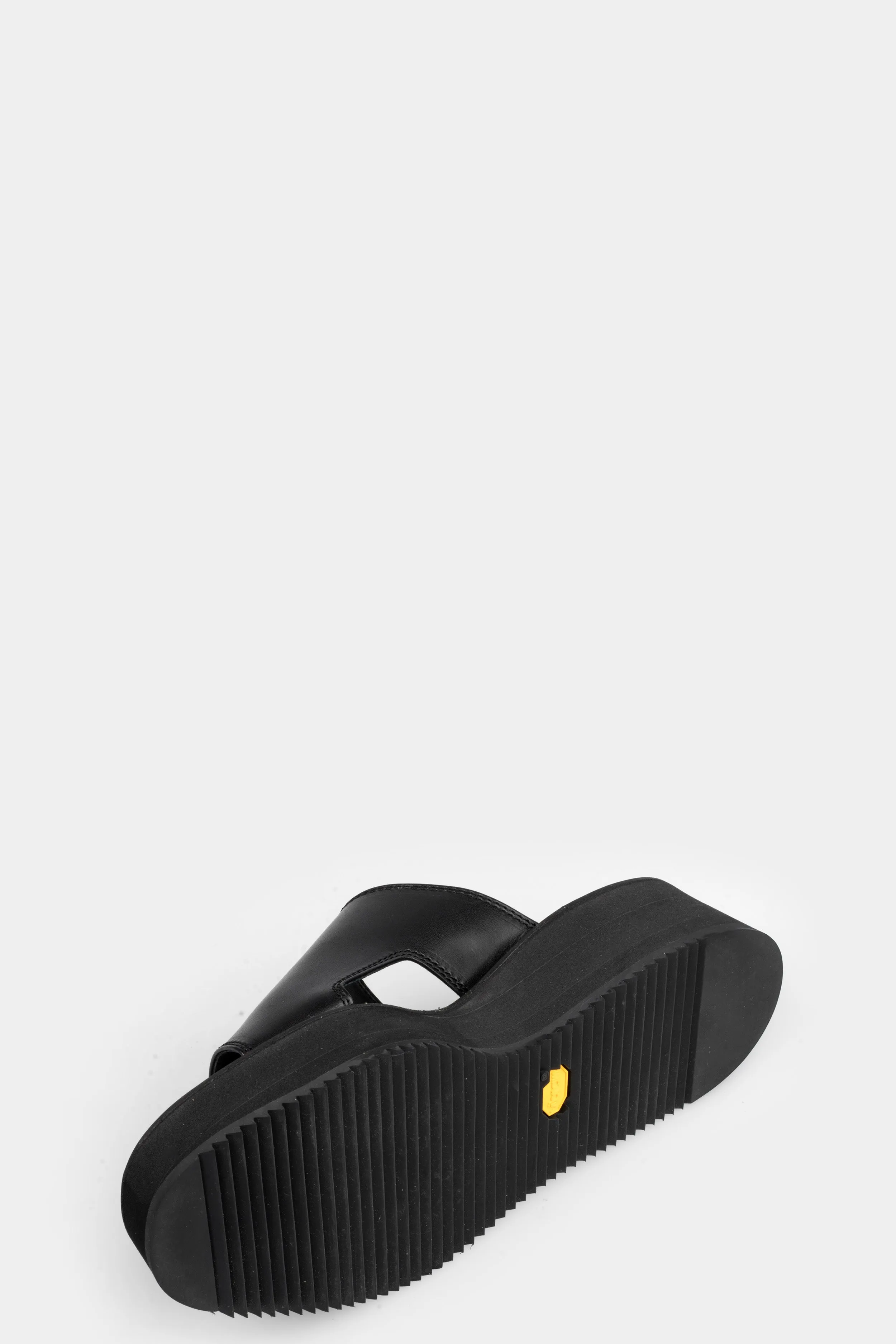 Plateau leather sandals