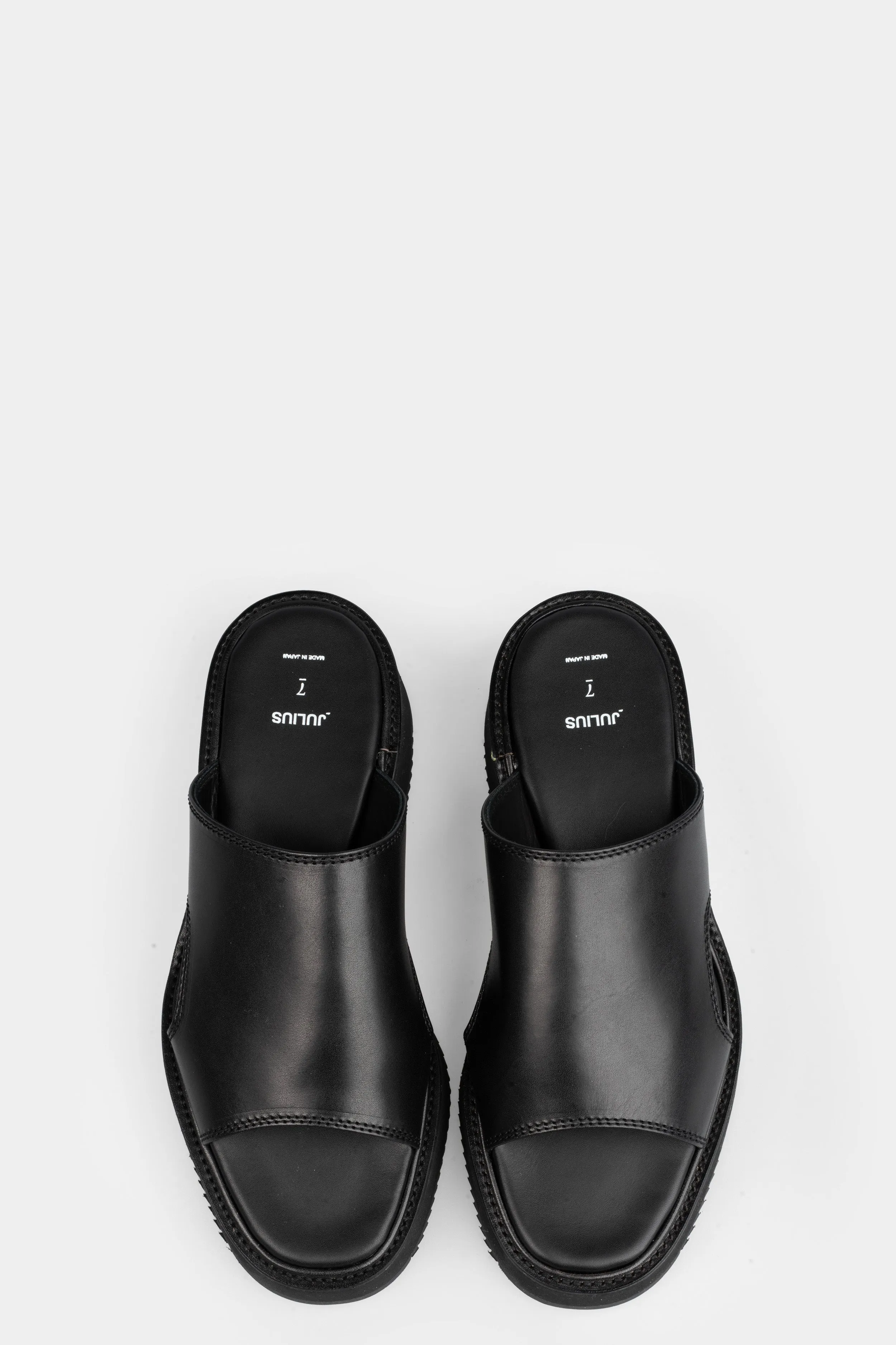 Plateau leather sandals