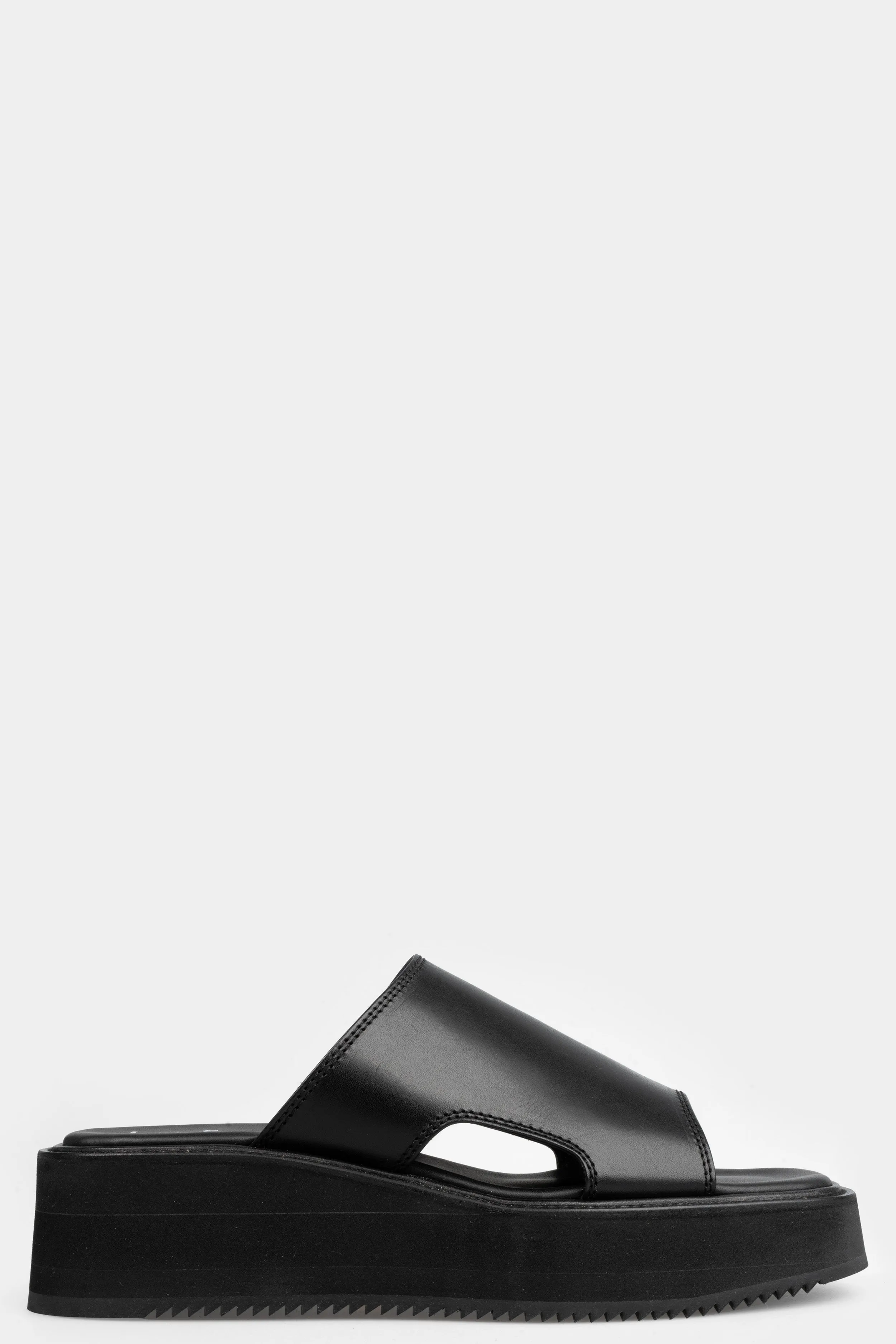 Plateau leather sandals