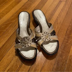 Rockport sandals size 11