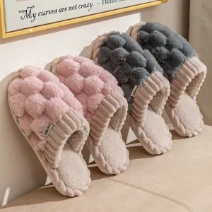 Salta - Women's Plushy Slippers