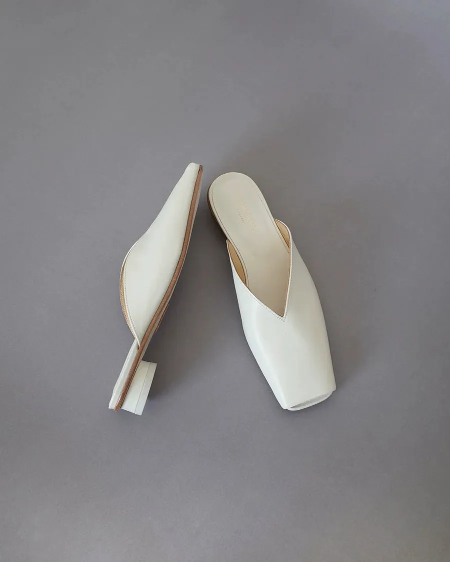 Square Head Lace-Up Sandals
