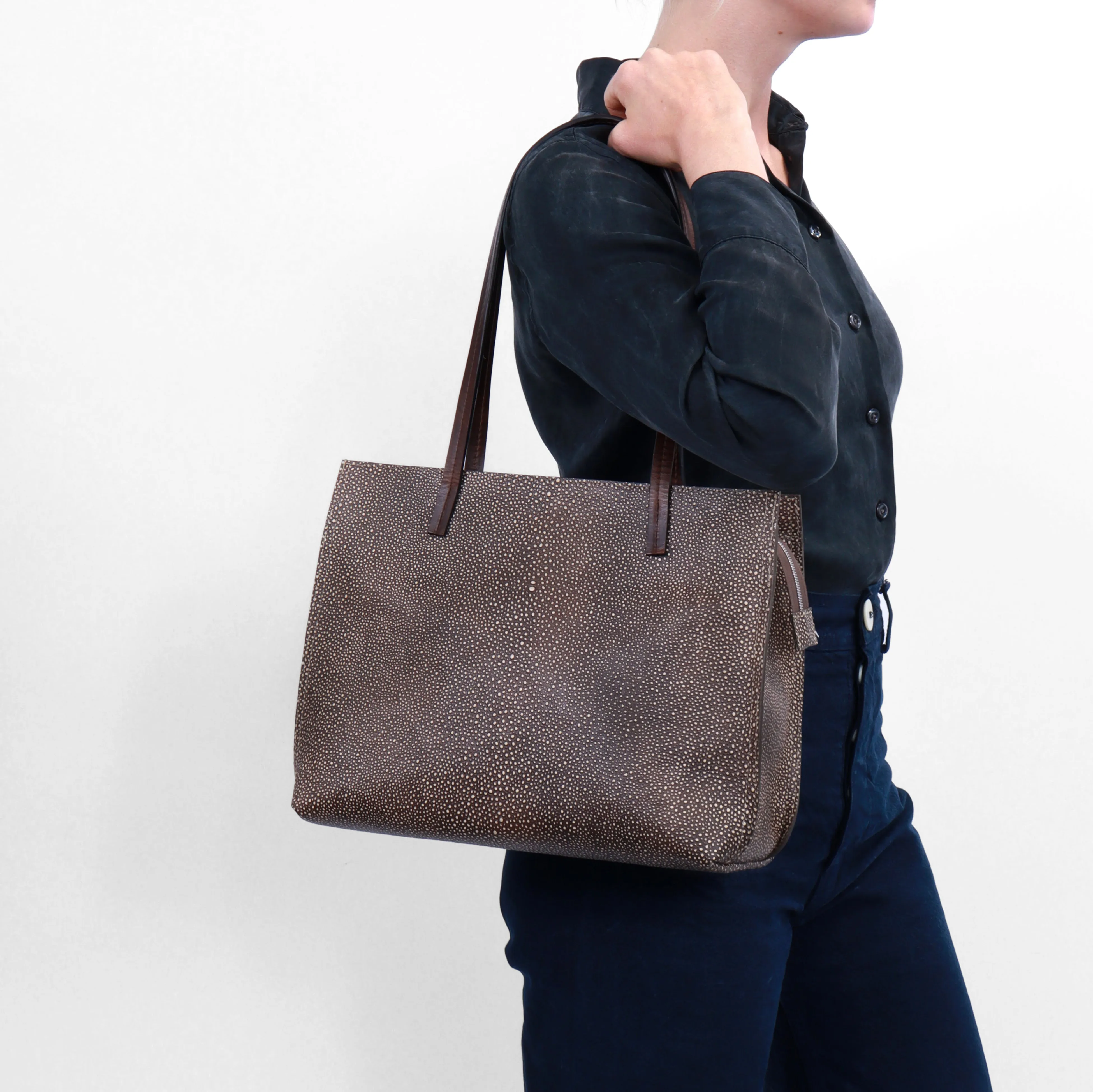 STRAPPY DAY BAG PLATINUM STONE EMBOSSED CROC