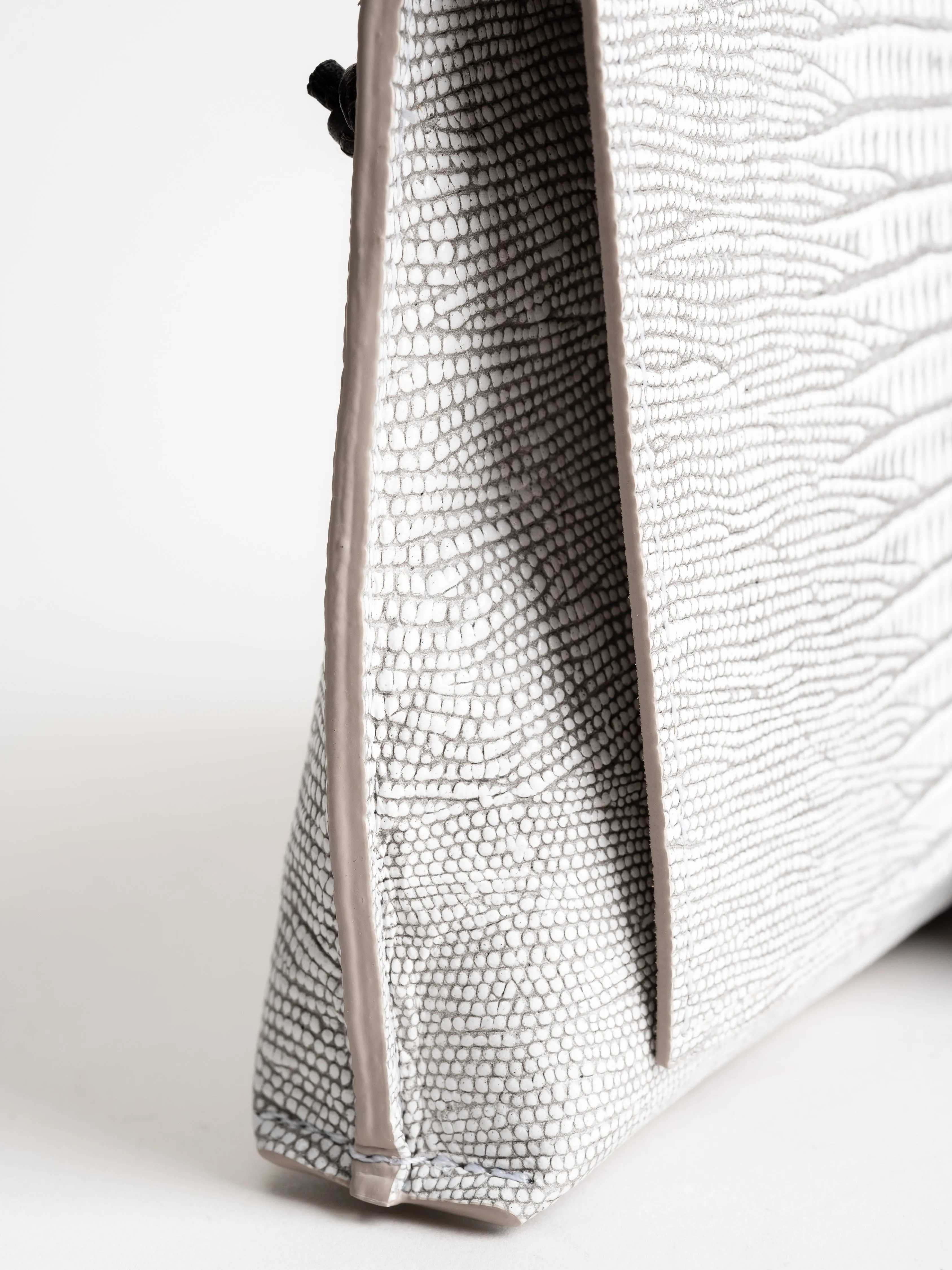strappy foldover - antique white