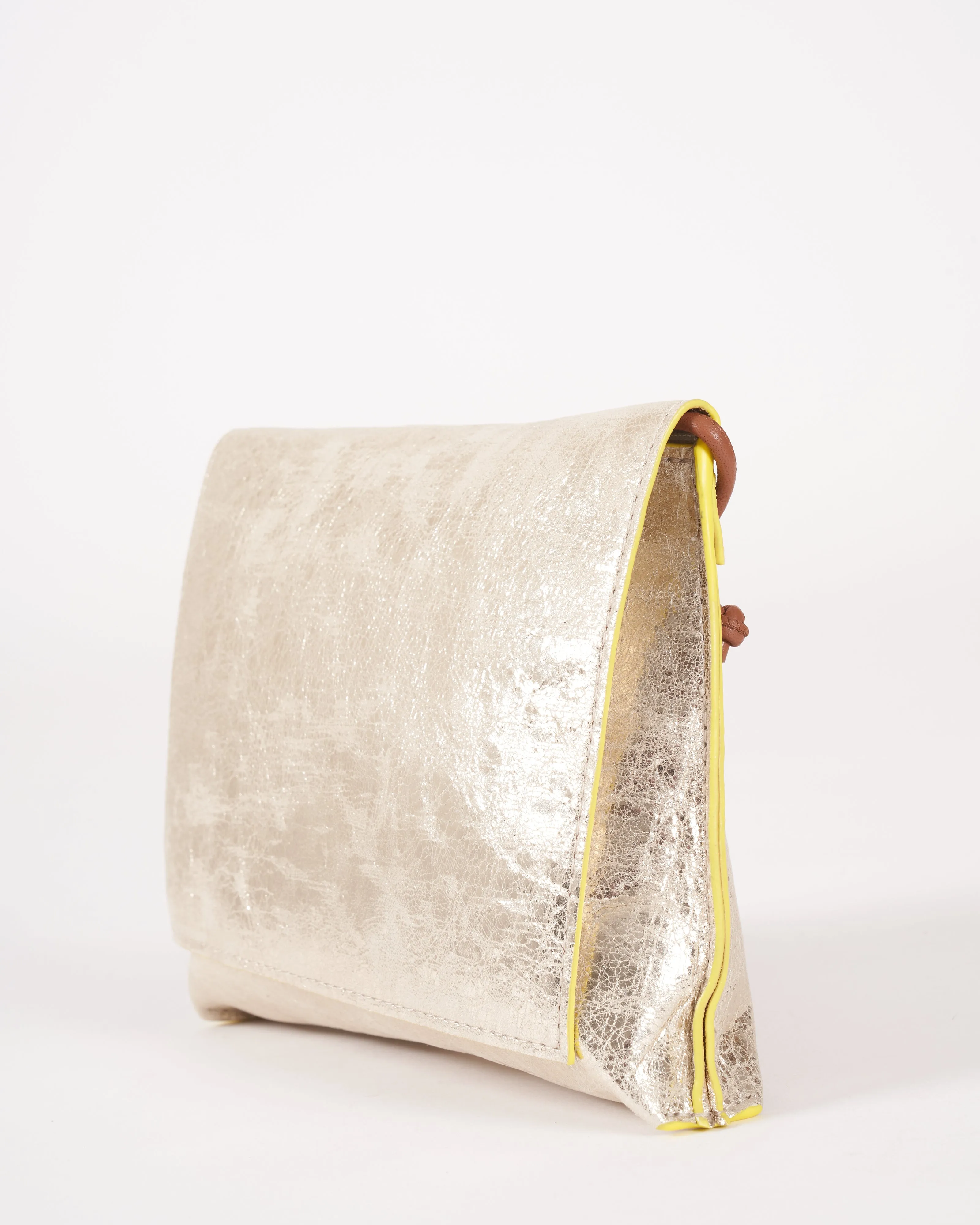 strappy foldover - prosecco