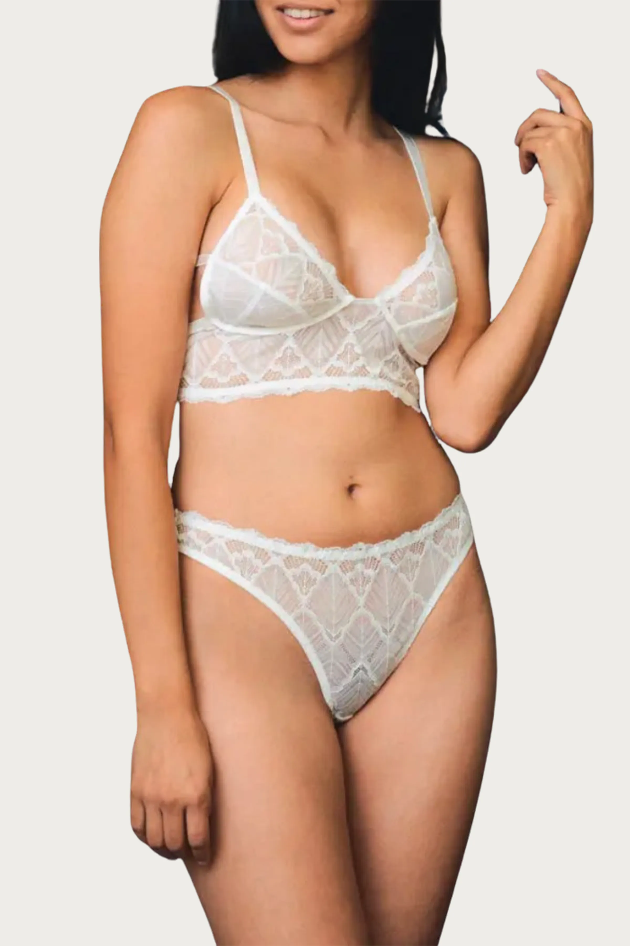 STRAPPY LACE LONGLINE BRALETTE