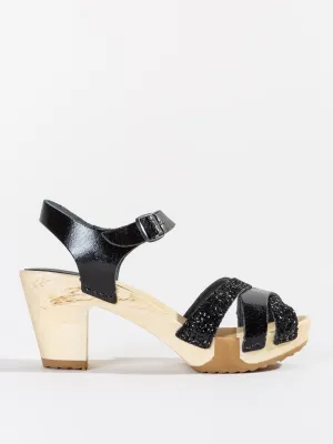 strappy multi clog - black