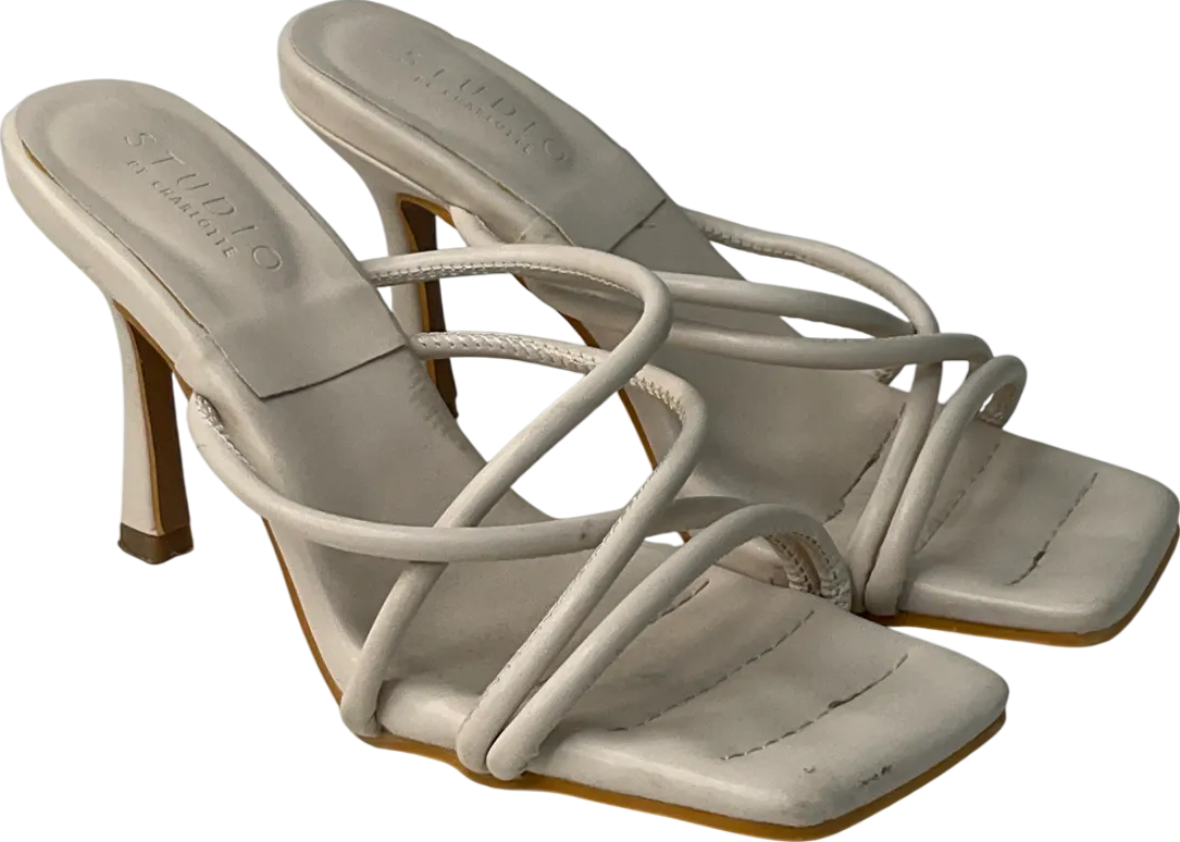 studio by charlotte Cream Strappy Heeled Mule UK 5 EU 38 👠