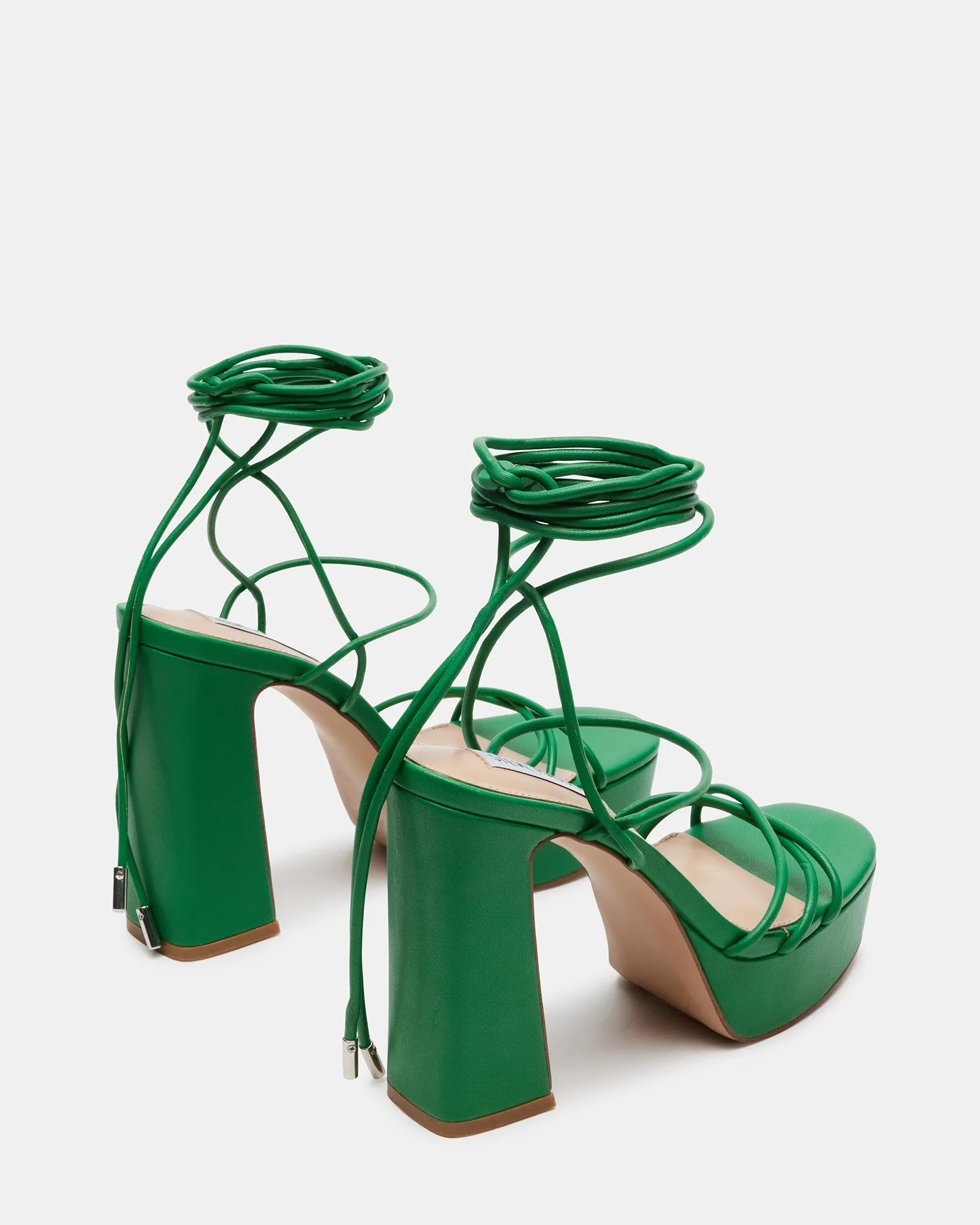 TALLULAH GREEN - SM REBOOTED
