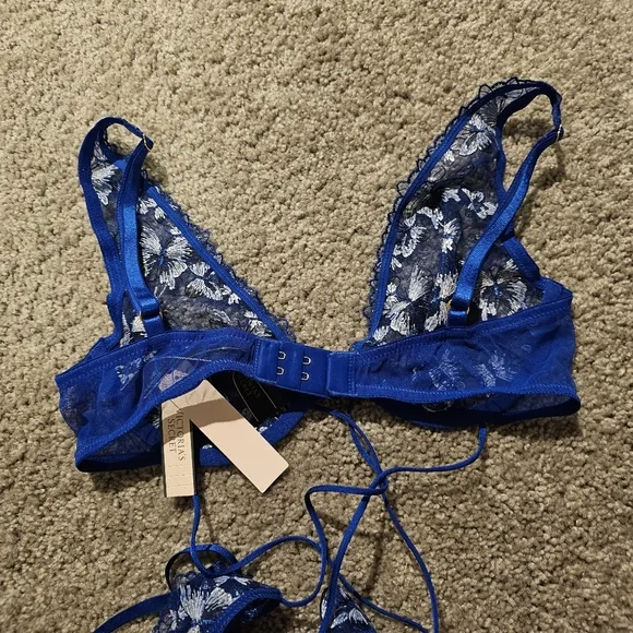 Victoria's Secret Blue Strappy Butterfly Teddy Small